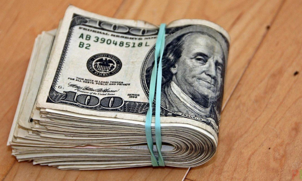 Богато жить не запретишь: откуда такие цены?